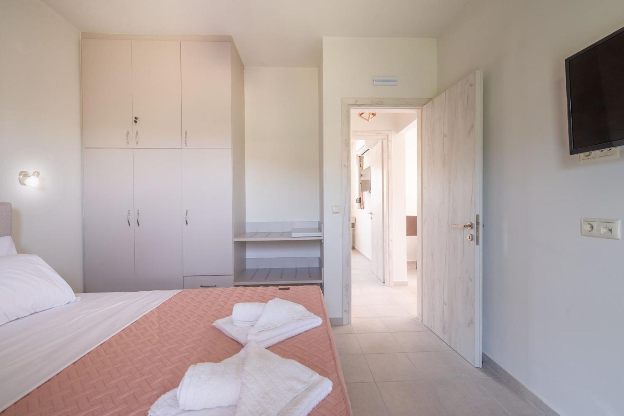 Tesoro Luxury Apartments Сивота Экстерьер фото